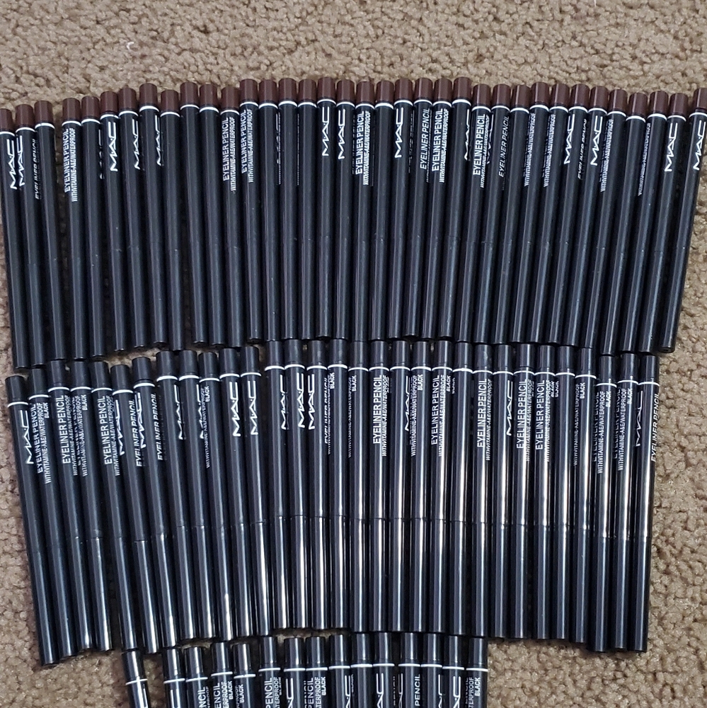 Mac Eyeliner Pencil and Anastasia Brow Definer